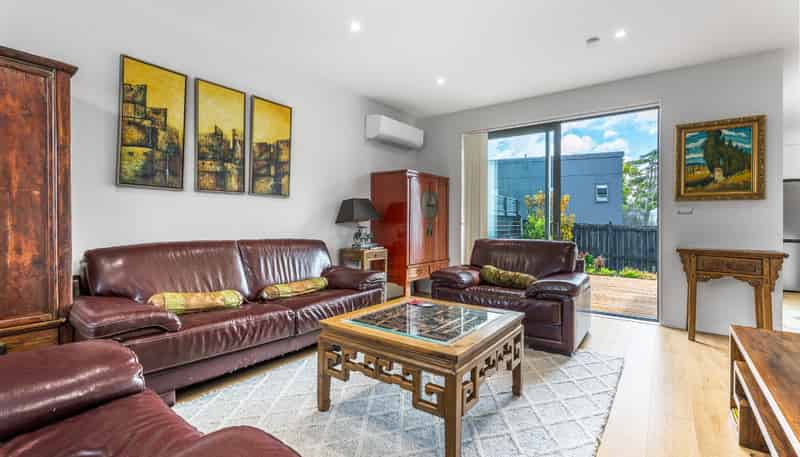 53D McLeod road, Te Atatu South