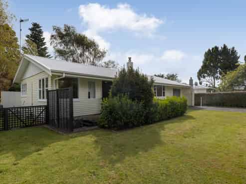 1 Marere Avenue, Paraparaumu