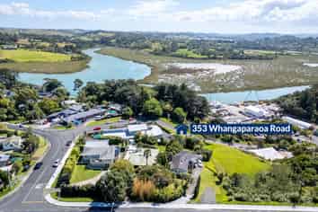 353 Whangaparoa Road, Red Beach