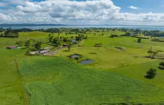 312 Grahams Beach Road, Manukau Heads