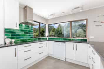 174 Katherine Mansfield Drive, Whitemans Valley