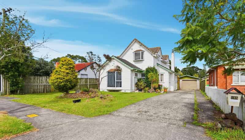  125 Portage Road, New Lynn