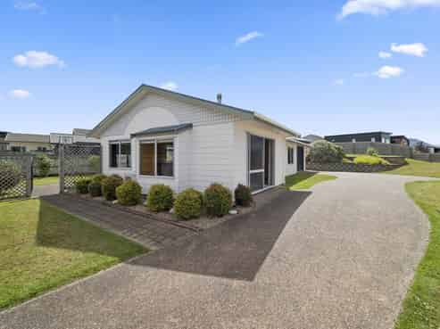 111 Lakewood Drive, Nukuhau