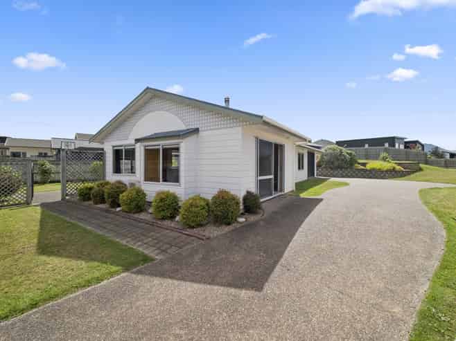 111 Lakewood Drive, Nukuhau