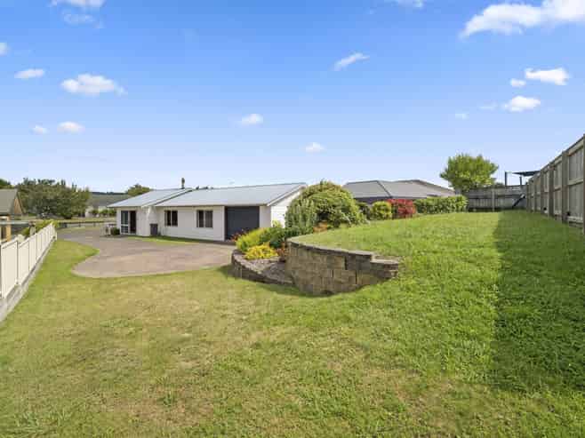 111 Lakewood Drive, Nukuhau