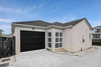 18a Mervan Street, Mangere East