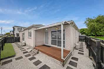 18a Mervan Street, Mangere East