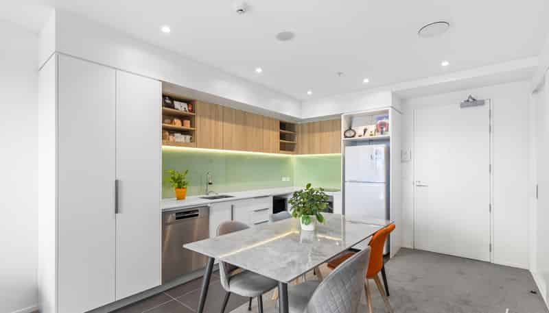 205/1 Buscomb Avenue, Henderson