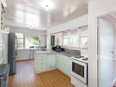 10 Kopara Grove, Stokes Valley