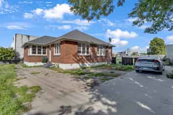 6-8 Vanadium Place and 109 Wrights Road, Middleton