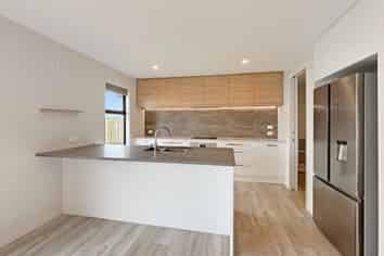 14 Dalness Cr, Halswell