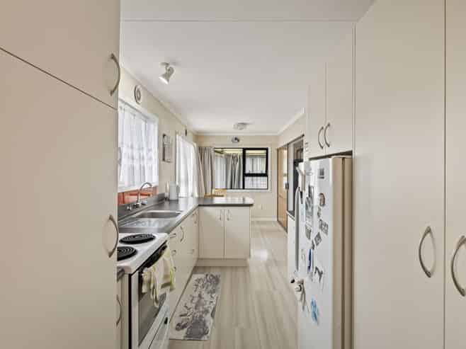 33 Karewa Street, Castlecliff