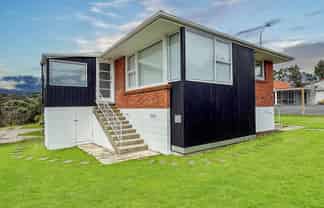 4/7 Hastings Road, Mairangi Bay