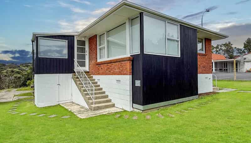 4/7 Hastings Road, Mairangi Bay