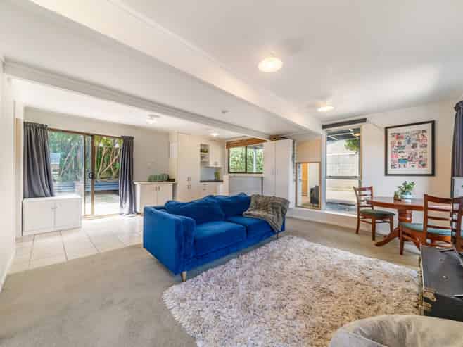 222 Major Drive, Kelson