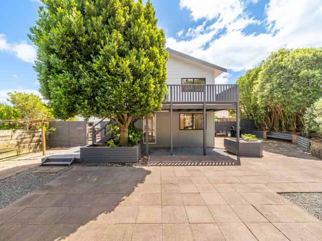 222 Major Drive, Kelson