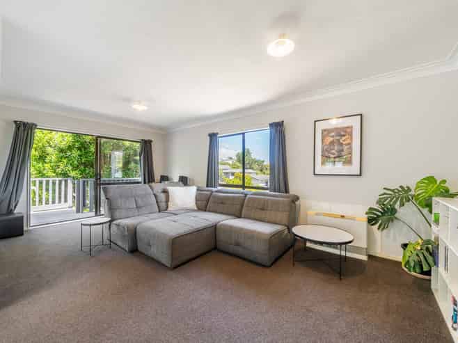 222 Major Drive, Kelson