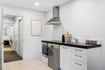 2/318 Barbadoes Street, Christchurch Central