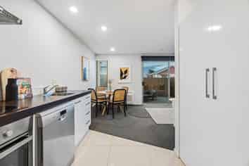 2/318 Barbadoes Street, Christchurch Central