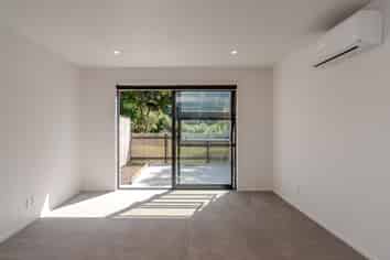 5/370 Stokes Valley Road, Stokes Valley