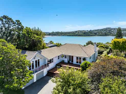 61 Seaview Road, Paremata