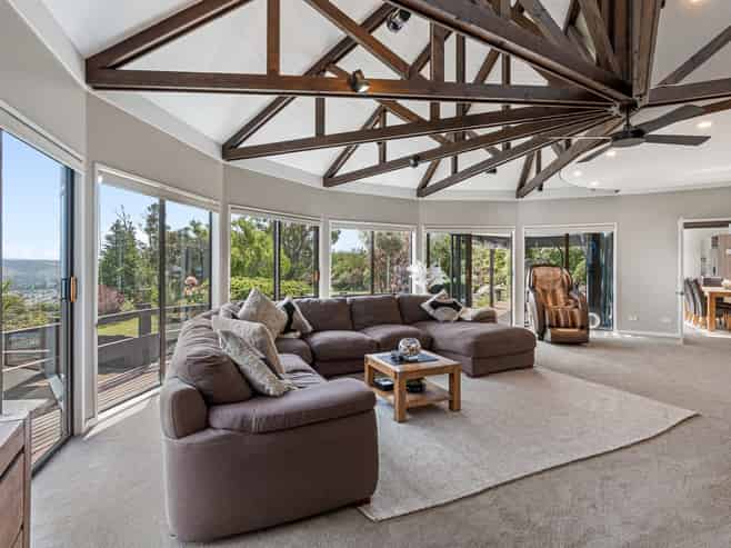 81 Chain Hills Road, Fairfield