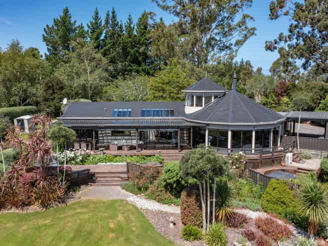 81 Chain Hills Road, Fairfield