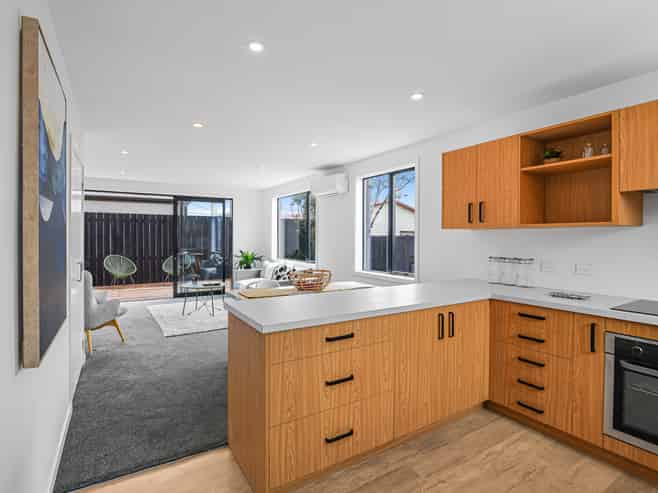 A + B/22 Begg Street, Saint Kilda