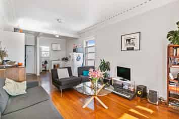 5/1 Seccombes Road, Newmarket