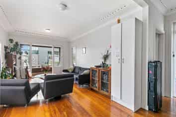 5/1 Seccombes Road, Newmarket