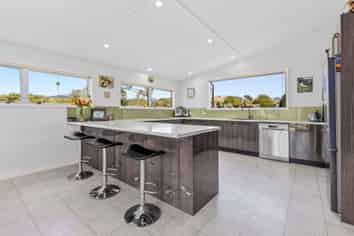 45 Bryant Road, Brightwater