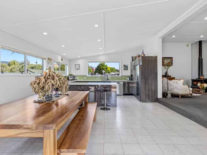 45 Bryant Road, Brightwater