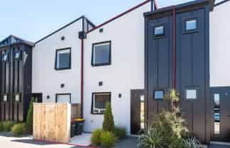 3/9 Marcroft Street, WOOLSTON