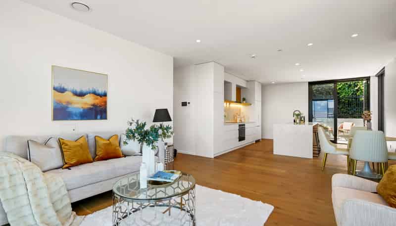 2/19 Polygon Road, St Heliers