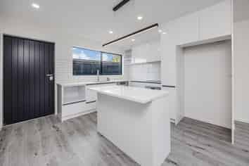 10B & 10C Tinkler Place, Favona