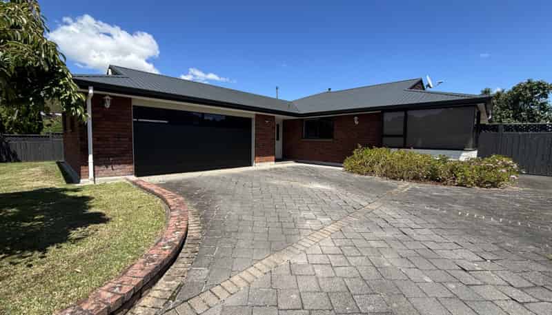 11 Hanmer Place, Highbury