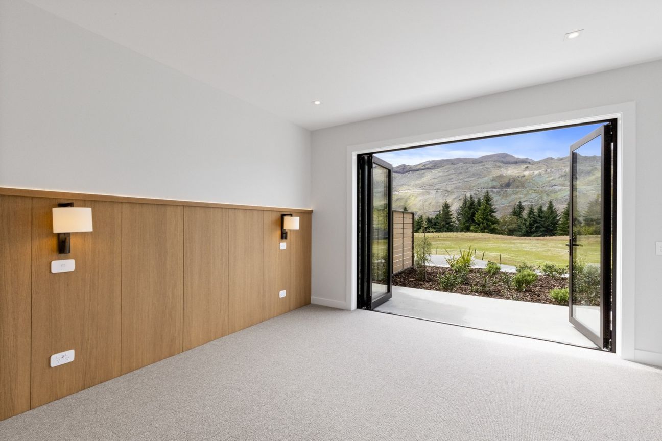 WHERE ARCHITECTURE, LAND AND LIGHT CONVERGE – THE TUI’S, MILL FARM - Fler