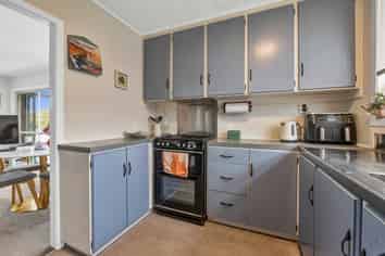 15B Mayfair Place, Westown