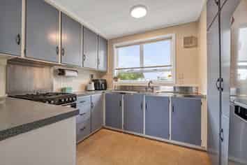 15B Mayfair Place, Westown