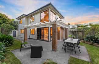 2/13 Alfred Street, Northcote Point