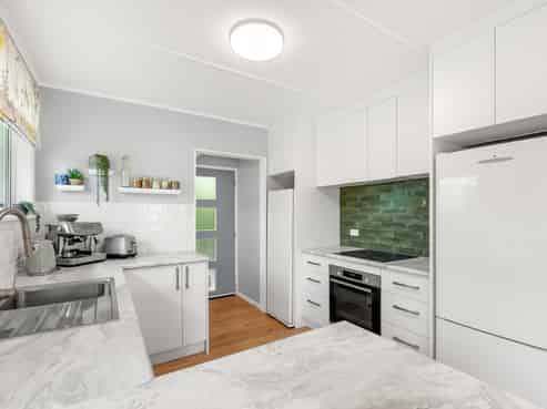 67 Bird Grove, Stokes Valley