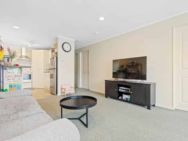 10A Green Road, Panmure