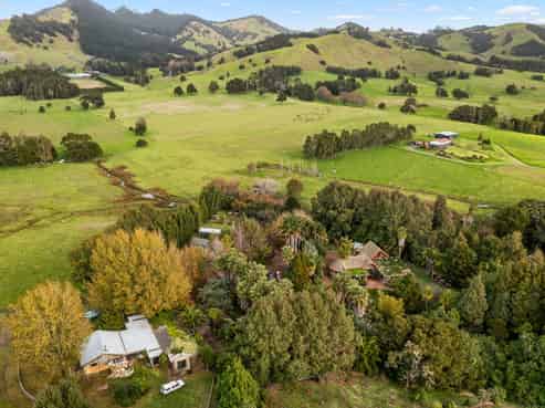 253 Tangihua Road, Maungakaramea
