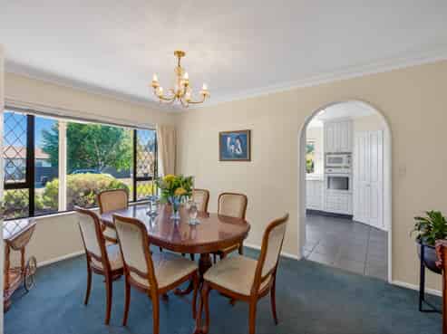 86 Halifax Street East, The Wood