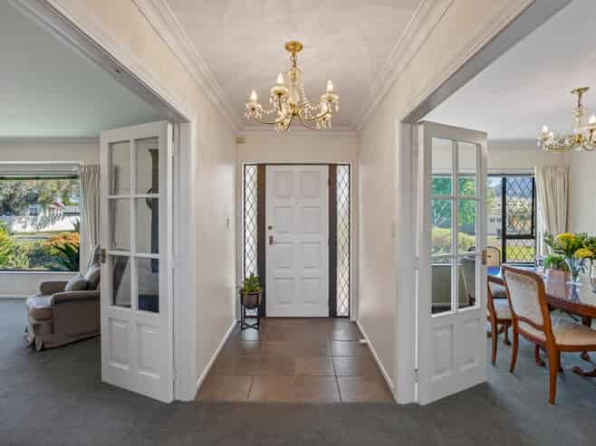 86 Halifax Street East, The Wood