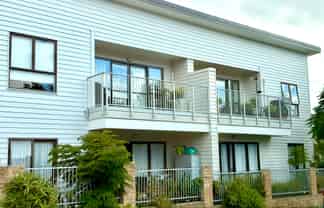 207/2 Gracechurch Drive, Flat Bush