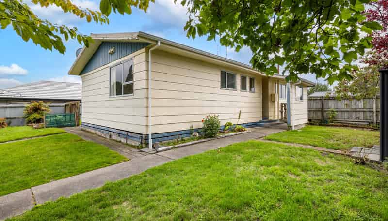 2 Gilbert Street, Amberley