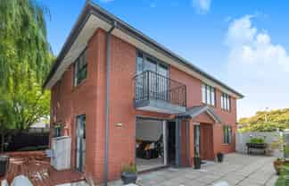 64B Holly Road, Merivale