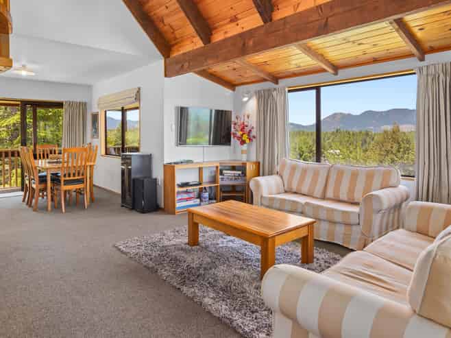 22 Chalet Crescent, Hanmer Springs