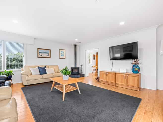 3 Ashdown Way, Silverstream